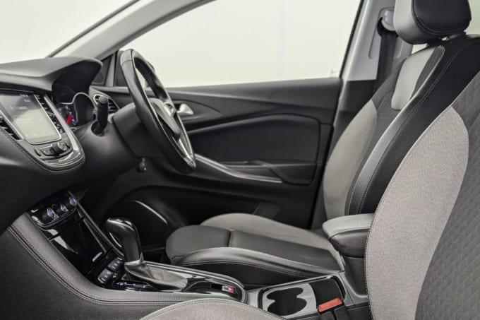 2025 Vauxhall Grandland X