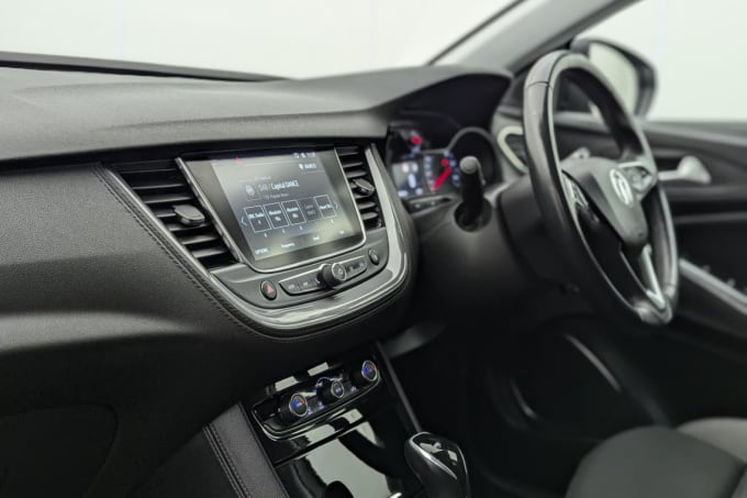 2025 Vauxhall Grandland X