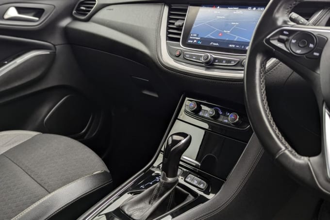 2025 Vauxhall Grandland X