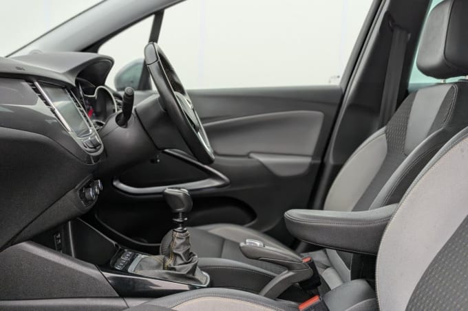 2025 Vauxhall Crossland X