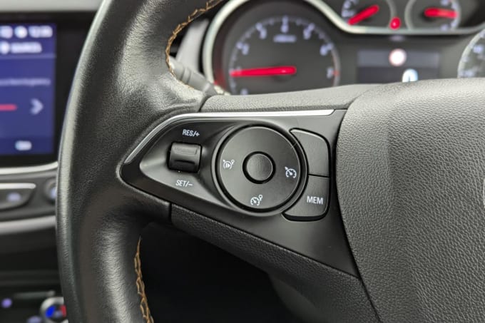 2025 Vauxhall Crossland X