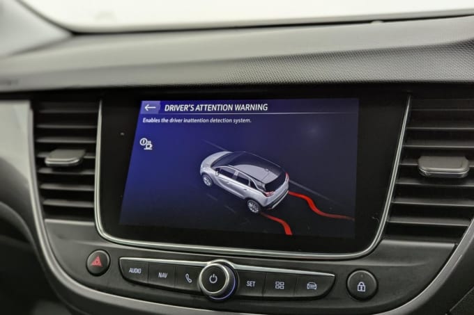 2025 Vauxhall Crossland X