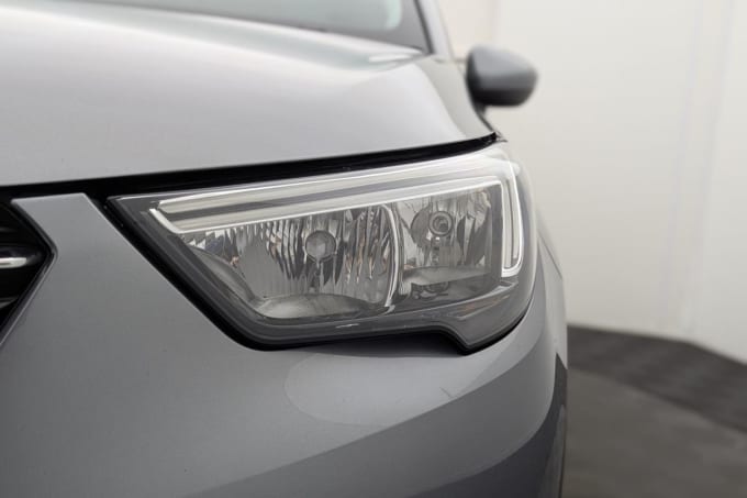 2025 Vauxhall Crossland X