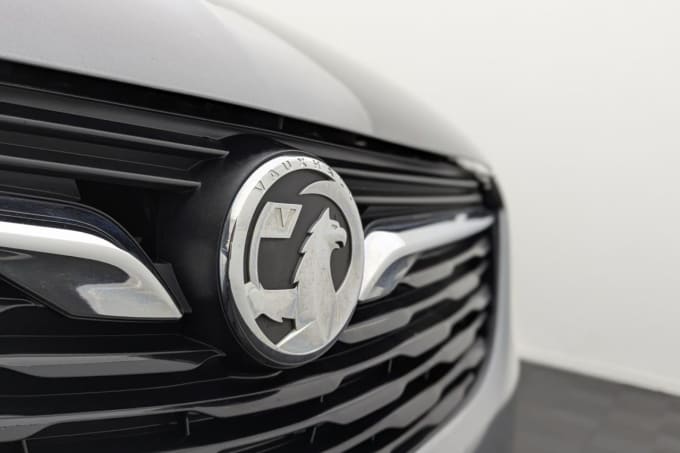 2025 Vauxhall Crossland X