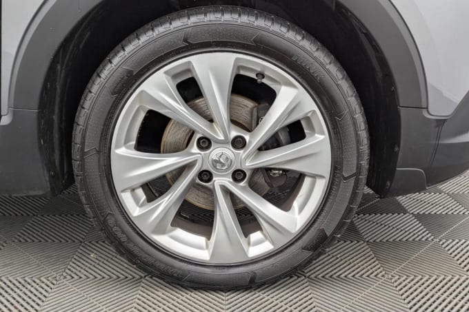 2025 Vauxhall Crossland X