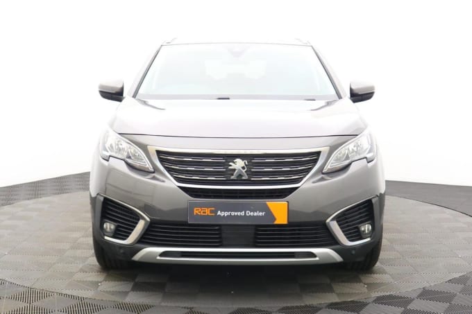 2025 Peugeot 5008