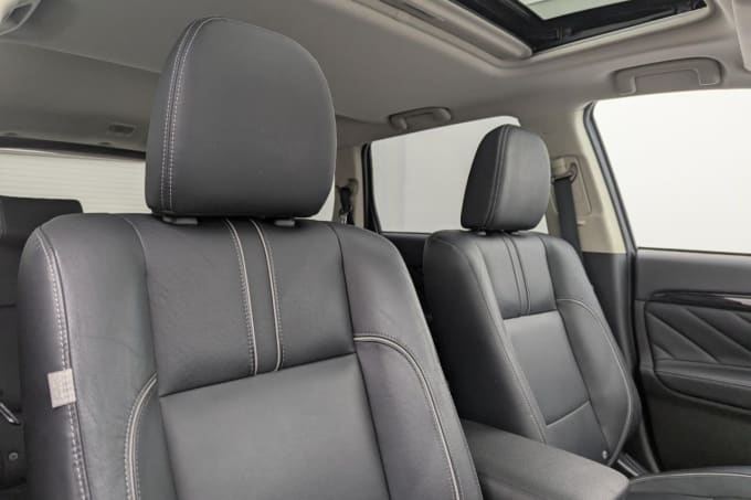 2025 Mitsubishi Outlander
