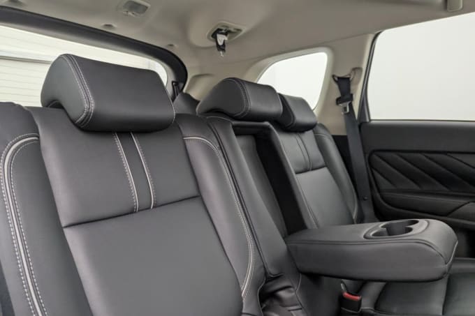 2025 Mitsubishi Outlander