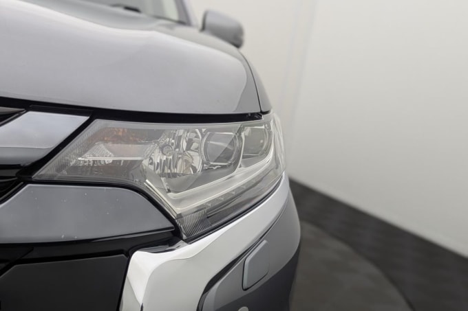 2025 Mitsubishi Outlander