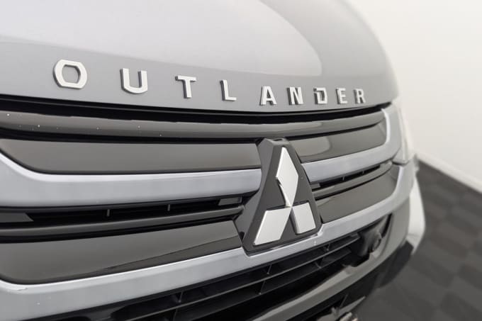 2025 Mitsubishi Outlander