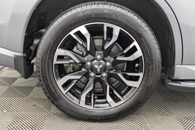 2025 Mitsubishi Outlander