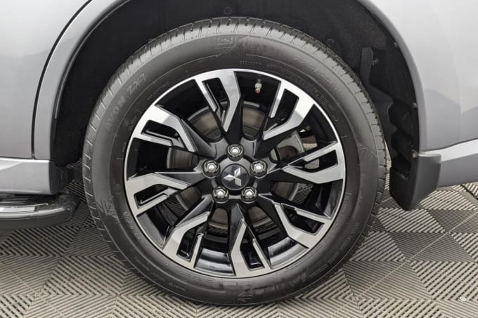 2025 Mitsubishi Outlander
