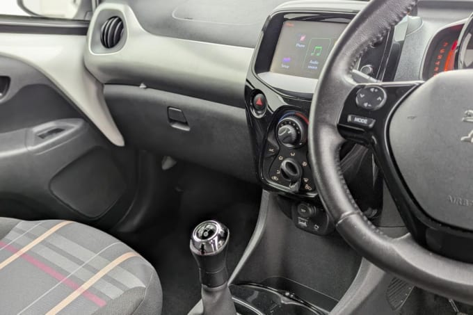 2025 Peugeot 108