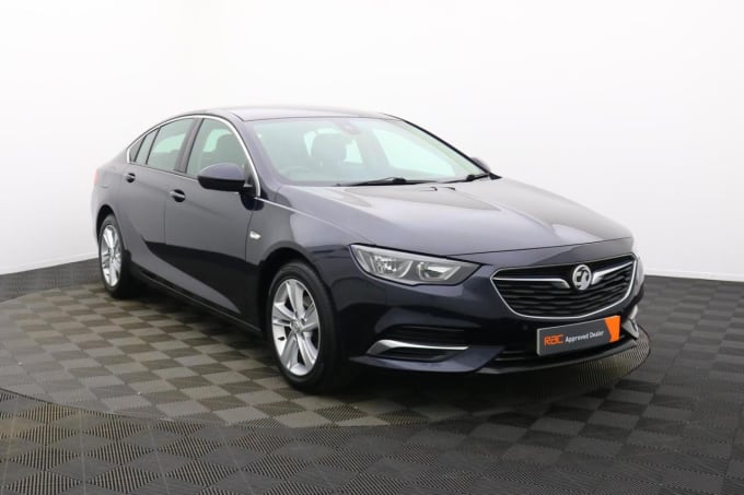 2025 Vauxhall Insignia