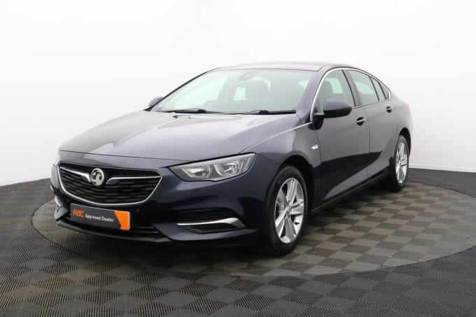 2025 Vauxhall Insignia