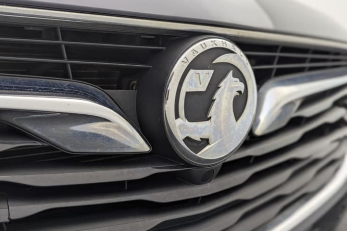 2025 Vauxhall Insignia