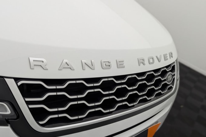 2025 Land Rover Range Rover Evoque