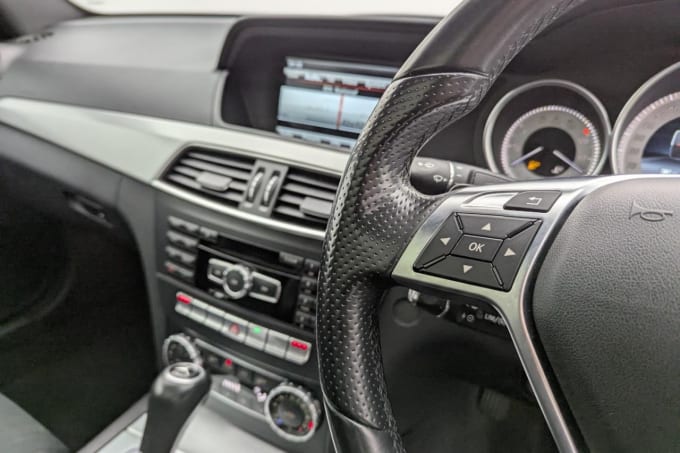 2025 Mercedes-benz C-class