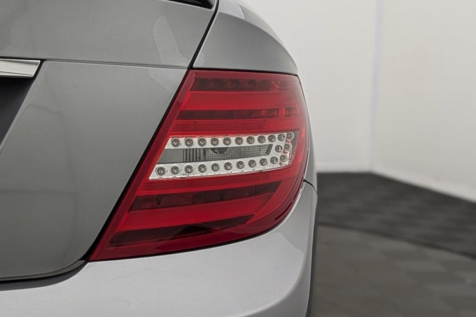 2025 Mercedes-benz C-class