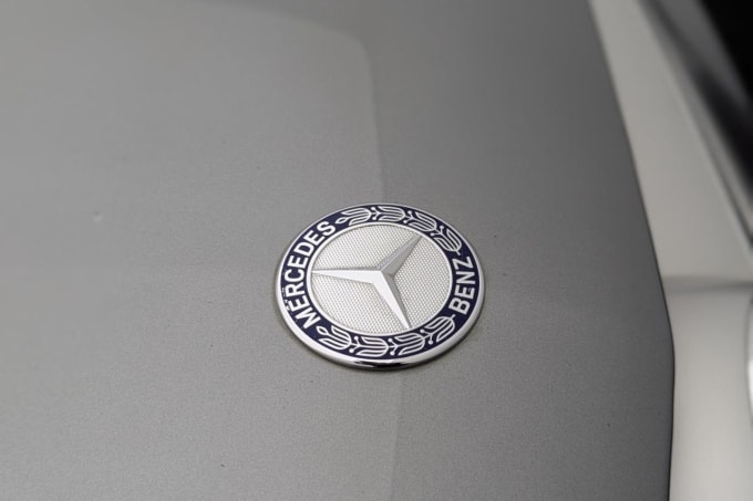 2025 Mercedes-benz C-class
