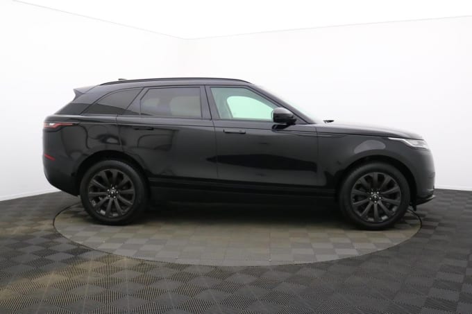 2025 Land Rover Range Rover Velar