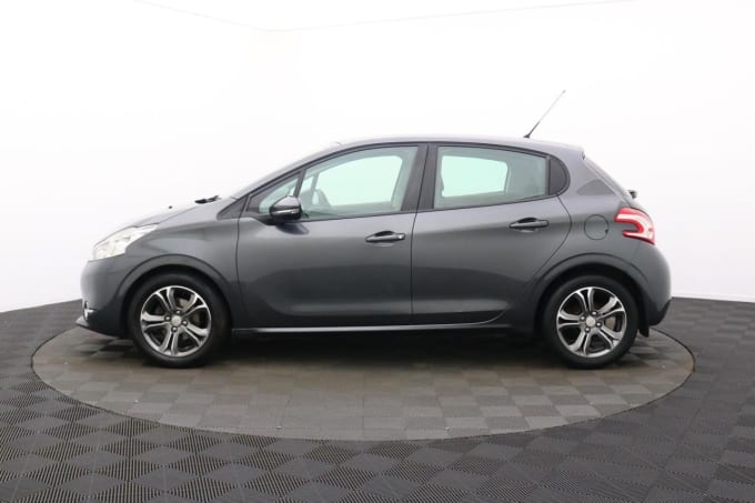 2025 Peugeot 208