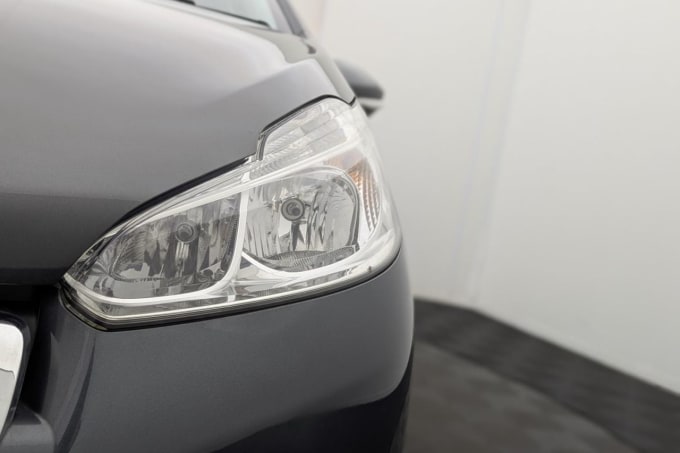 2025 Peugeot 208