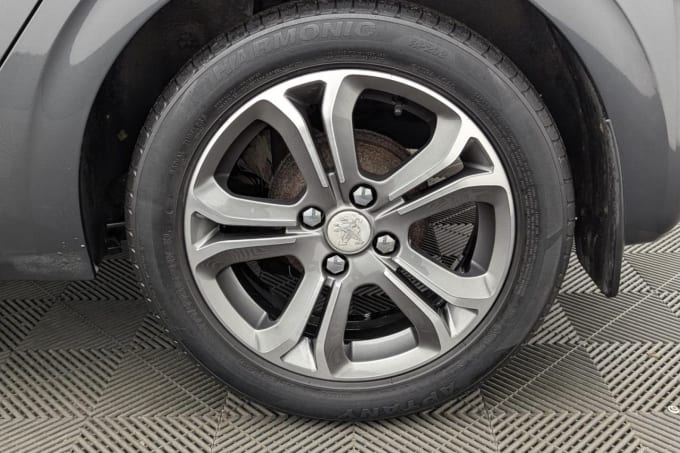 2025 Peugeot 208