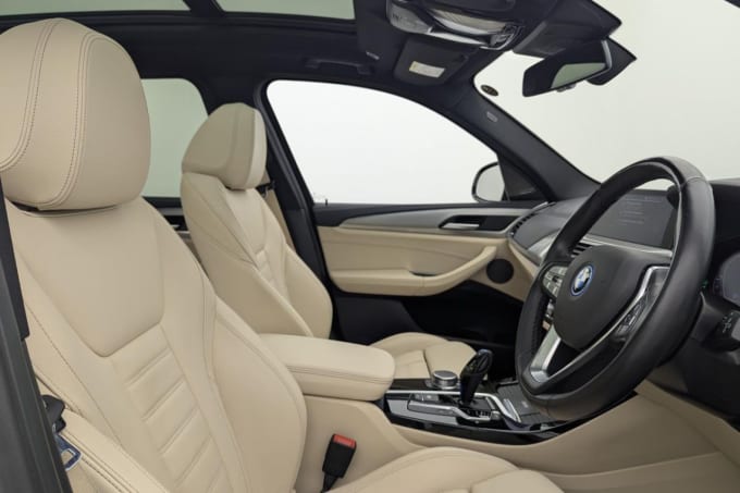 2025 BMW Ix3