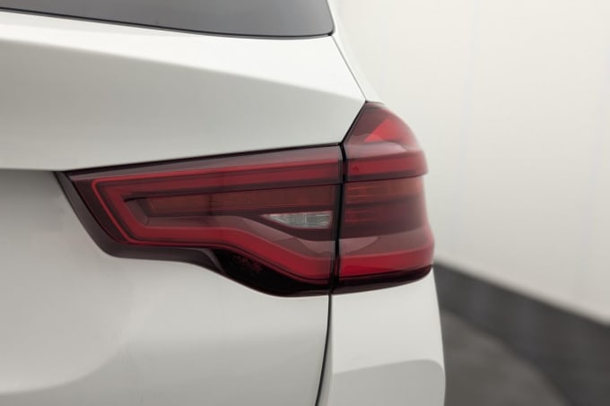 2025 BMW Ix3