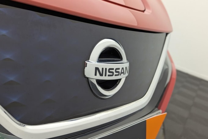 2025 Nissan Leaf