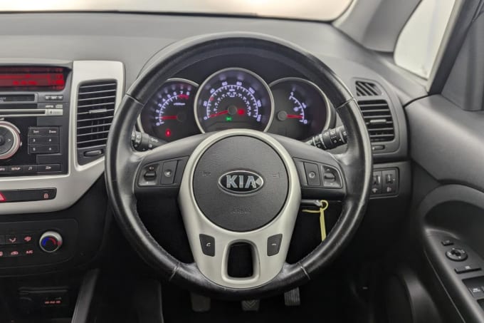 2025 Kia Venga