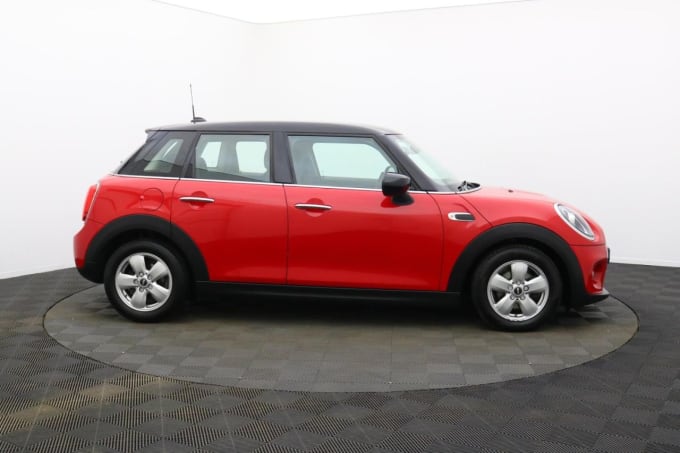 2025 Mini Hatch