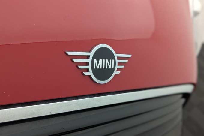 2025 Mini Hatch