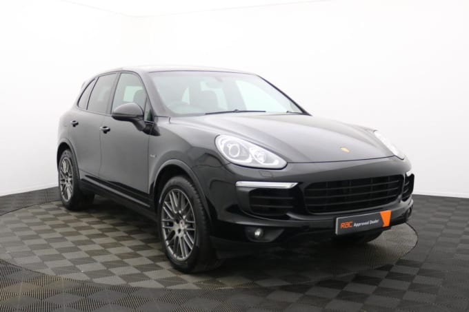 2025 Porsche Cayenne