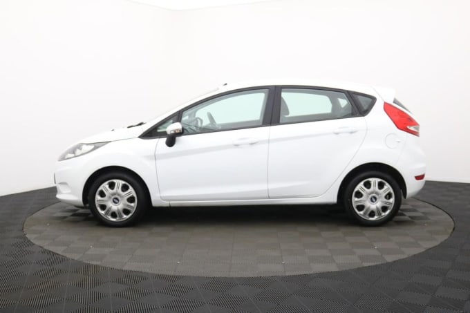 2025 Ford Fiesta