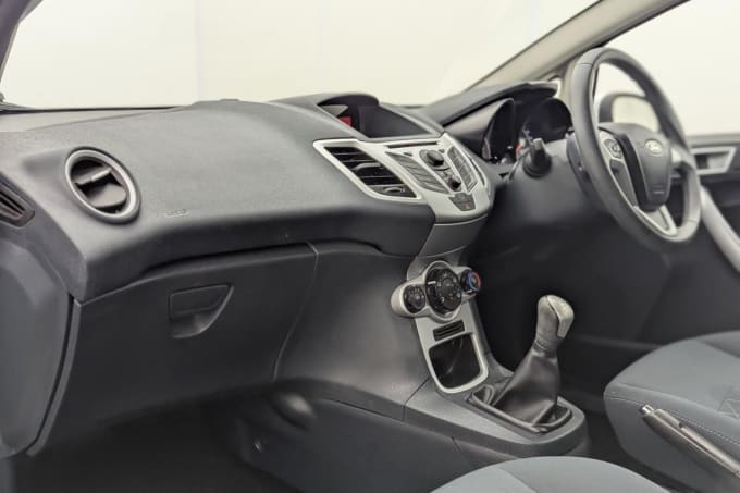 2025 Ford Fiesta