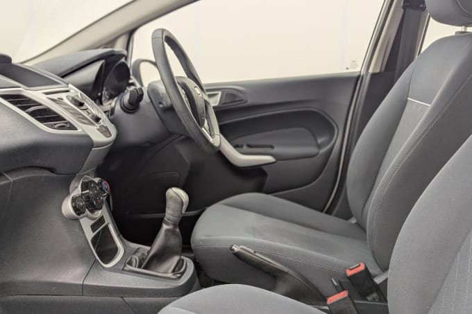 2025 Ford Fiesta