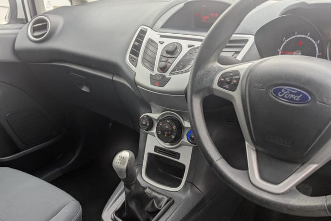 2025 Ford Fiesta
