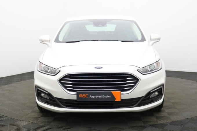 2025 Ford Mondeo