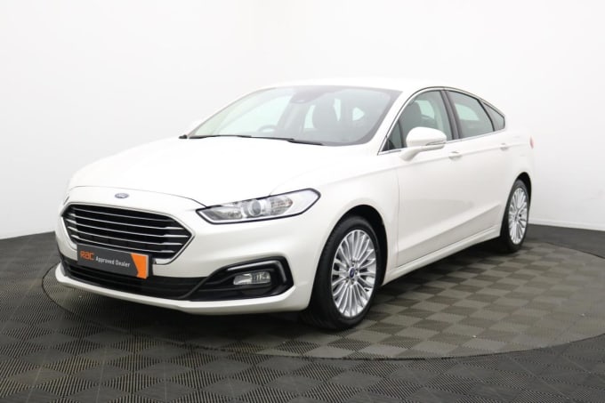 2025 Ford Mondeo