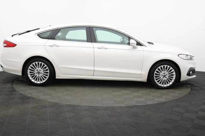 2025 Ford Mondeo