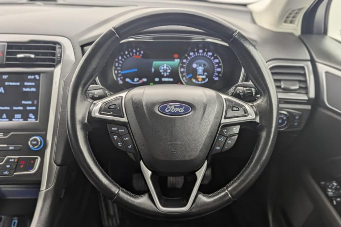 2025 Ford Mondeo