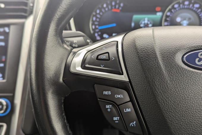 2025 Ford Mondeo