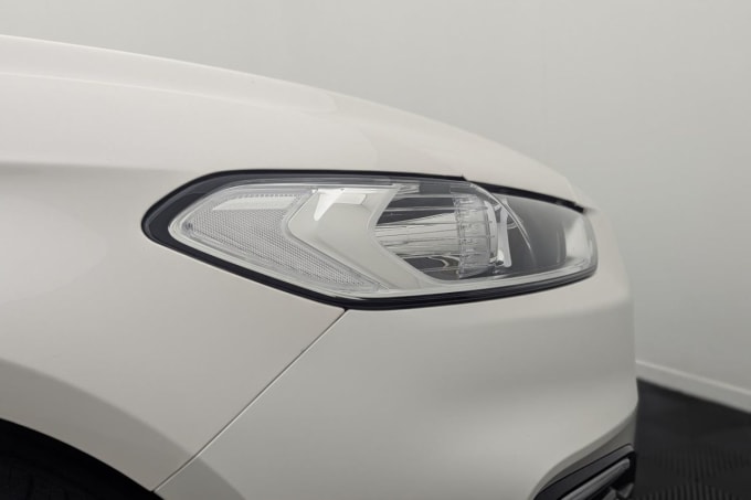 2025 Ford Mondeo