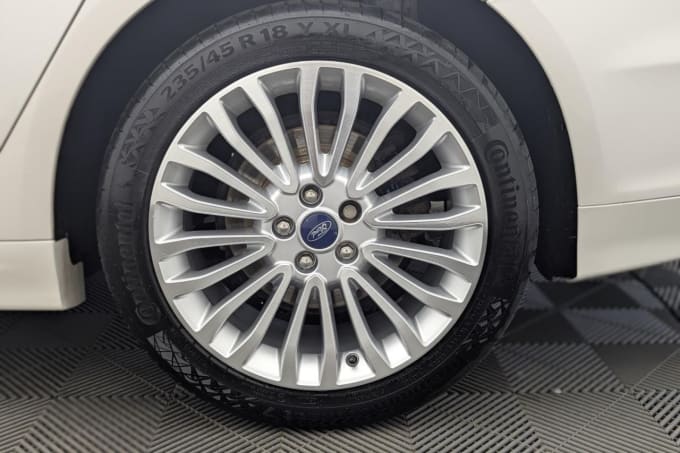 2025 Ford Mondeo