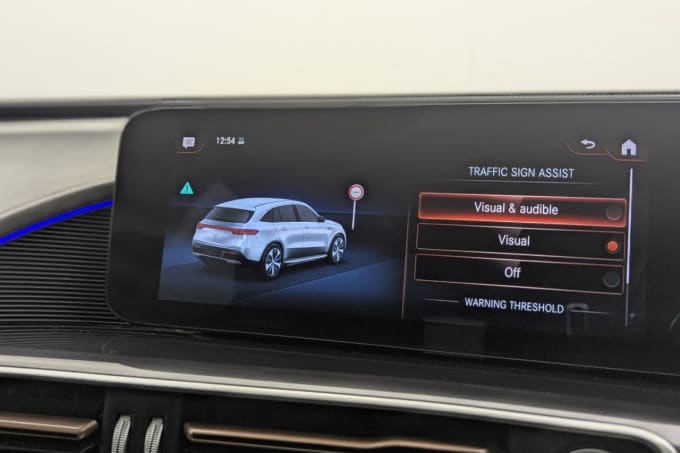2025 Mercedes-benz Eqc
