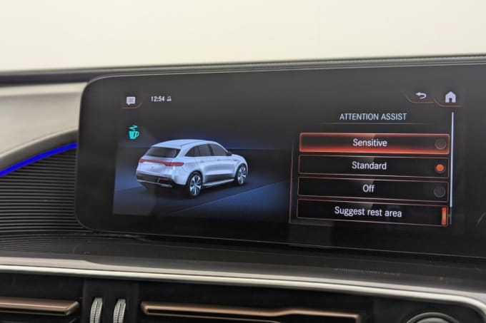 2025 Mercedes-benz Eqc