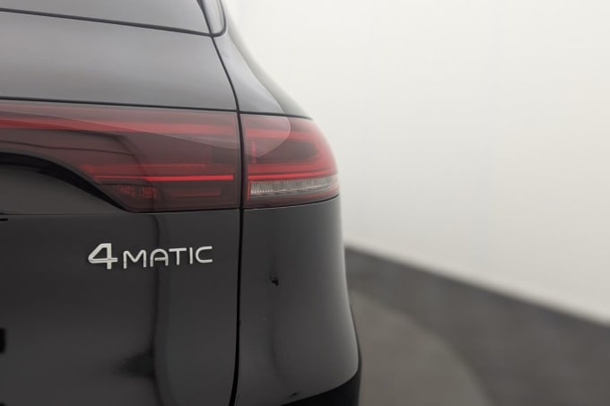 2025 Mercedes-benz Eqc