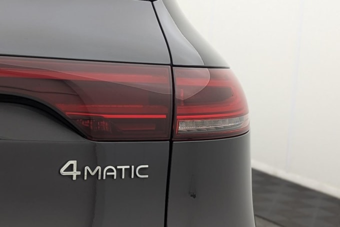 2025 Mercedes-benz Eqc